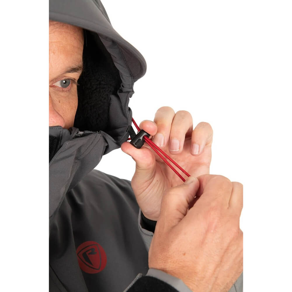 Fox Rage Pro Series Winter Suit sur brochetperche.fr